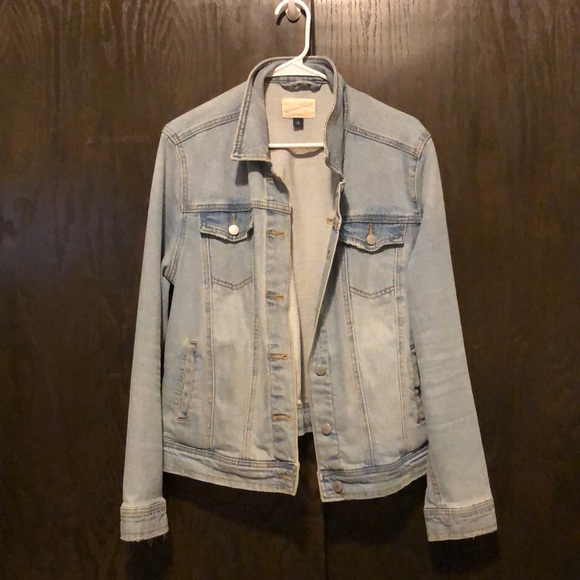 Universal Thread Jackets & Blazers - Universal Thread Denim Jacket